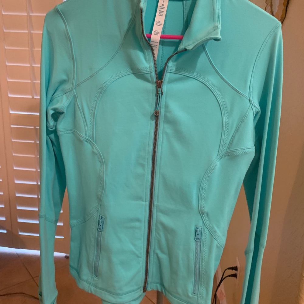 Lululemon define jacket. Light turquoise.